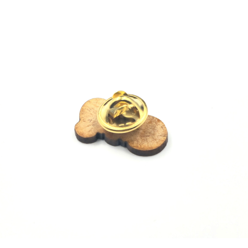 pin ze sklejki z tyłu